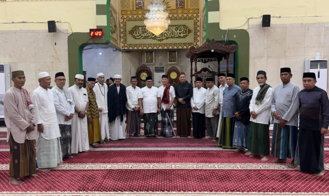 Tarawih Perdana, Bupati Takalar, Jadikan Ramadan Momentum Pererat Silaturahmi