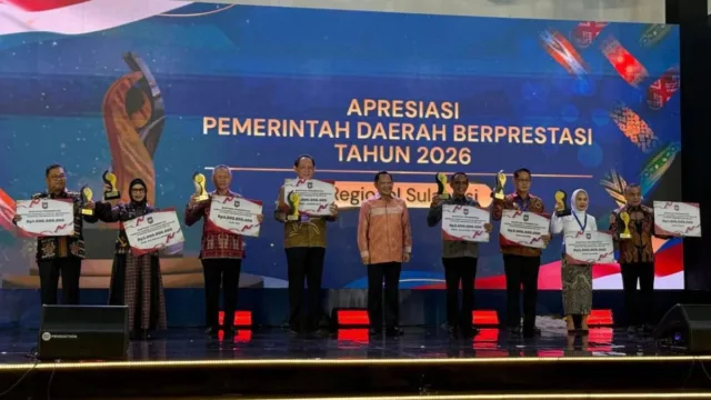 Sukses Kendalikan Inflasi, Pemkab Takalar Terima Hadiah Rp1 Miliar dari Mendagri Tito Karnavian