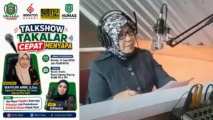 Pamflet digital pengumuman talkshow Takalar Cepat Menyapa bersama narasumber Wahyuni Amir dari Kepala UPT Pendapatan Wilayah Takalar Bapenda Sulsel dan host Nirwana di SLiBE 98.8 FM