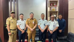 Kalapas Takalar Bersama Pemkab Takalar, Bahas Pemberian Remisi HUT Ke-81 RI Kalapas Takalar Bersama Pemkab Takalar, Bahas Pemberian Remisi HUT Ke-81 RI