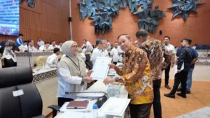 Hamka B. Kady Serahkan Aspirasi Pembangunan Jalan dan Jembatan Kepulauan Tanakeke kepada Kementerian PU