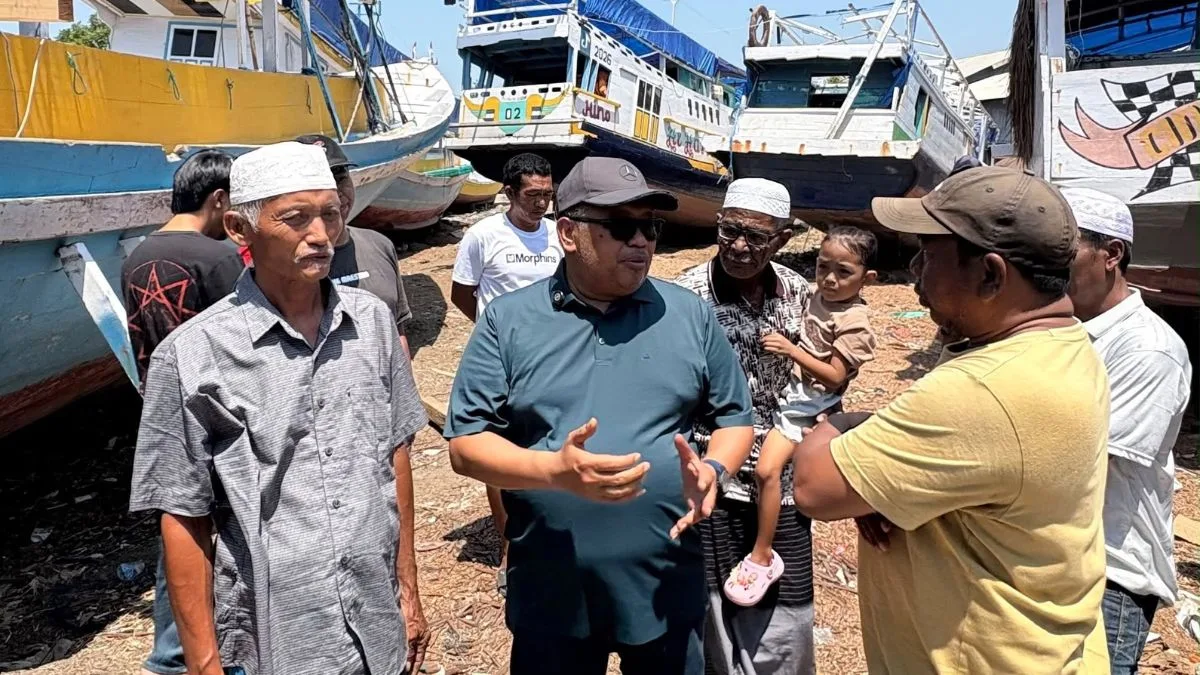 Serap Aspirasi Nelayan Palalakkang, Bupati Takalar Janji Solusi BBM Solar dan Perizinan Kapal Serap Aspirasi Nelayan Palalakkang, Bupati Takalar Janji Solusi BBM Solar dan Perizinan Kapal