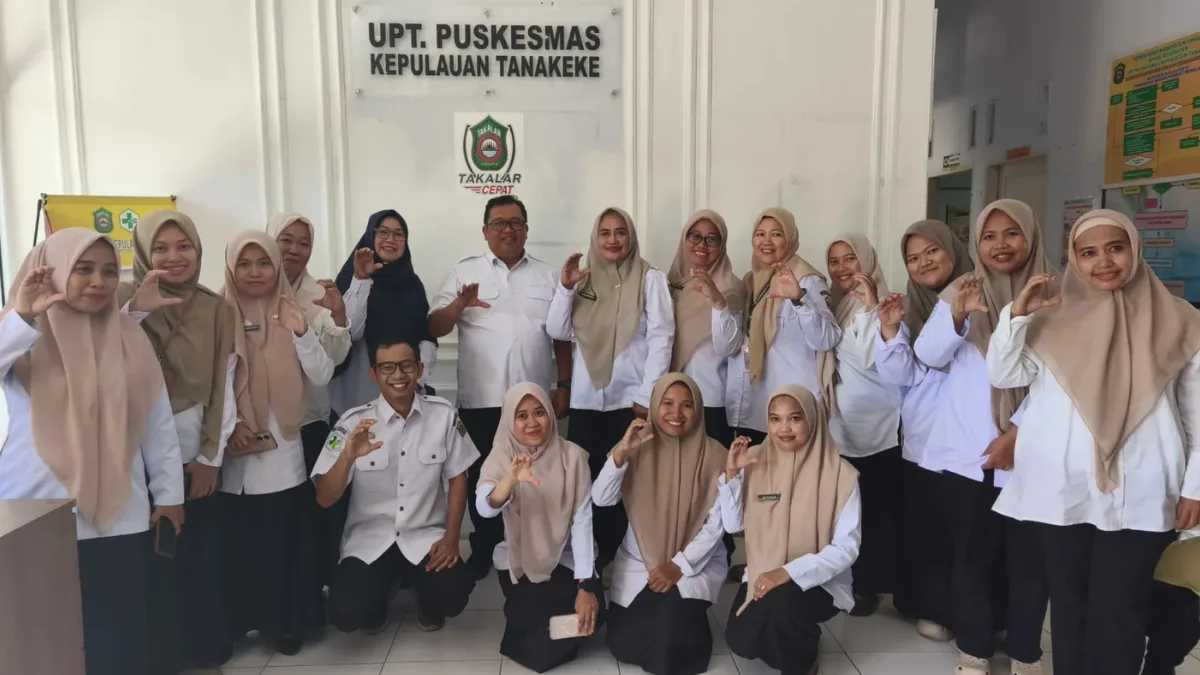 Sidak UPT Puskesmas Tanakeke, Bupati Takalar Instruksikan BPJS Gratis Bagi Warga Pulau