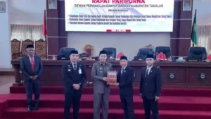 9 Fraksi DPRD Takalar Setujui Ranperda Desa Definitif Tarang Towaya 9 Fraksi DPRD Takalar Setujui Ranperda Desa Definitif Tarang Towaya