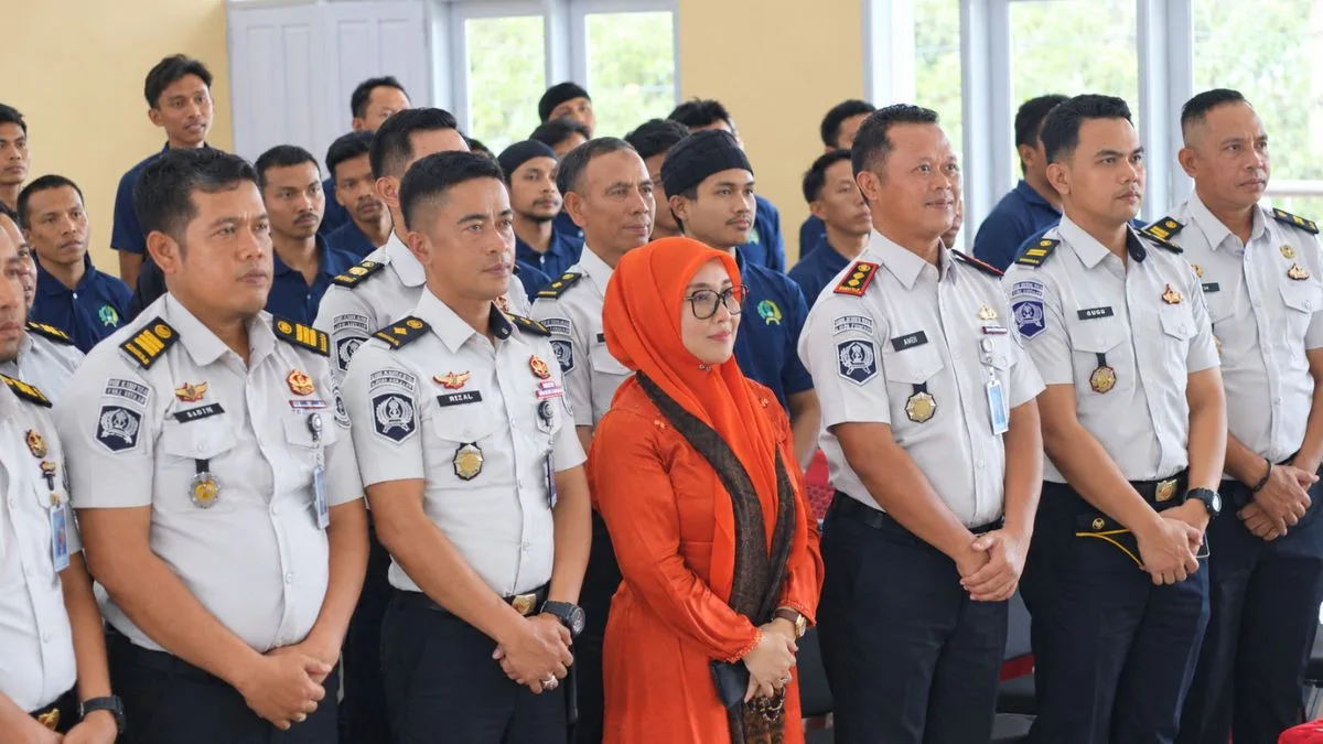 Anggota DPR RI Meity Rahmatia Sambangi Lapas Kelas IIB Takalar, Kalapas Beberkan Kebutuhan Sarpras dan Pembinaan Anggota DPR RI Meity Rahmatia Sambangi Lapas Kelas IIB Takalar, Kalapas Beberkan Kebutuhan Sarpras dan Pembinaan