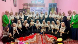 Dipadu Bunga Kersen dan Jahe, Dosen UMI Kenalkan Teh Herbal Sehat di Majelis Taklim