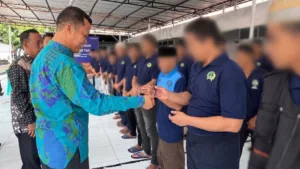 Lapas Kelas IIB Takalar Bagikan Kacamata untuk 50 Warga Binaan Lapas Kelas IIB Takalar Bagikan Kacamata untuk 50 Warga Binaan